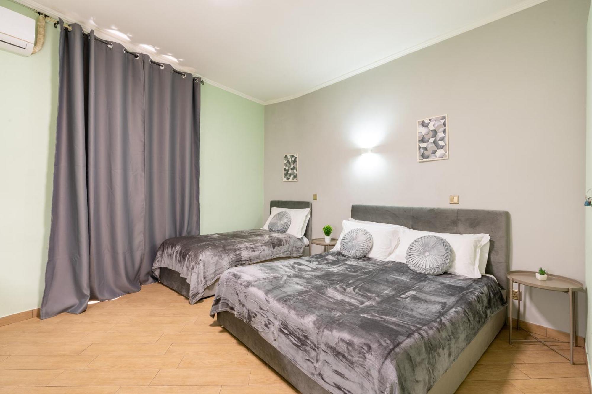 Bed and breakfast Leoni Di Giada - Close To Station Roma