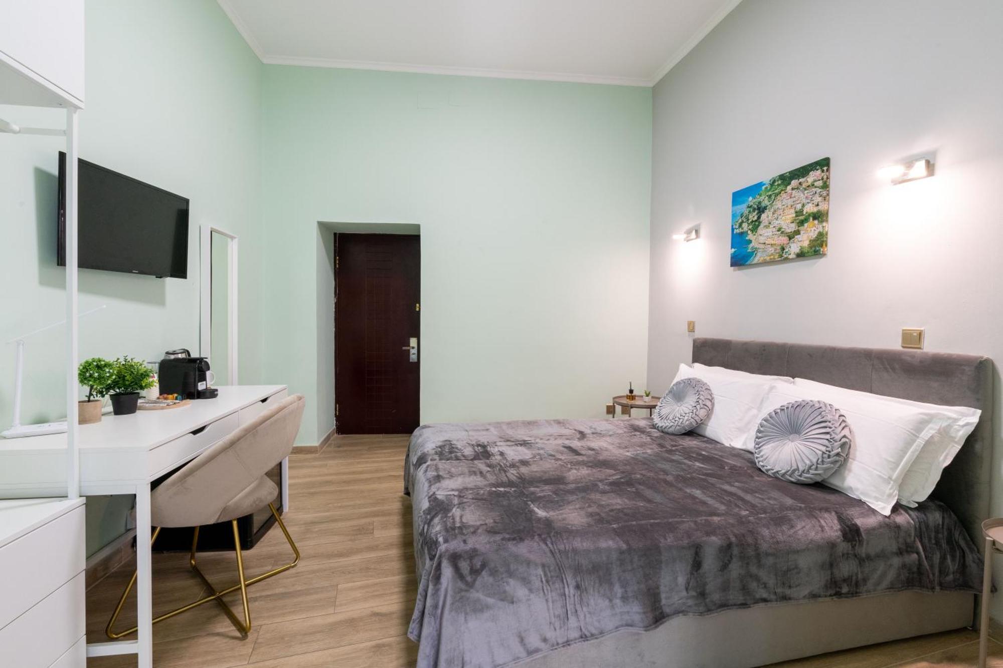 Bed and breakfast Leoni Di Giada - Close To Station Roma