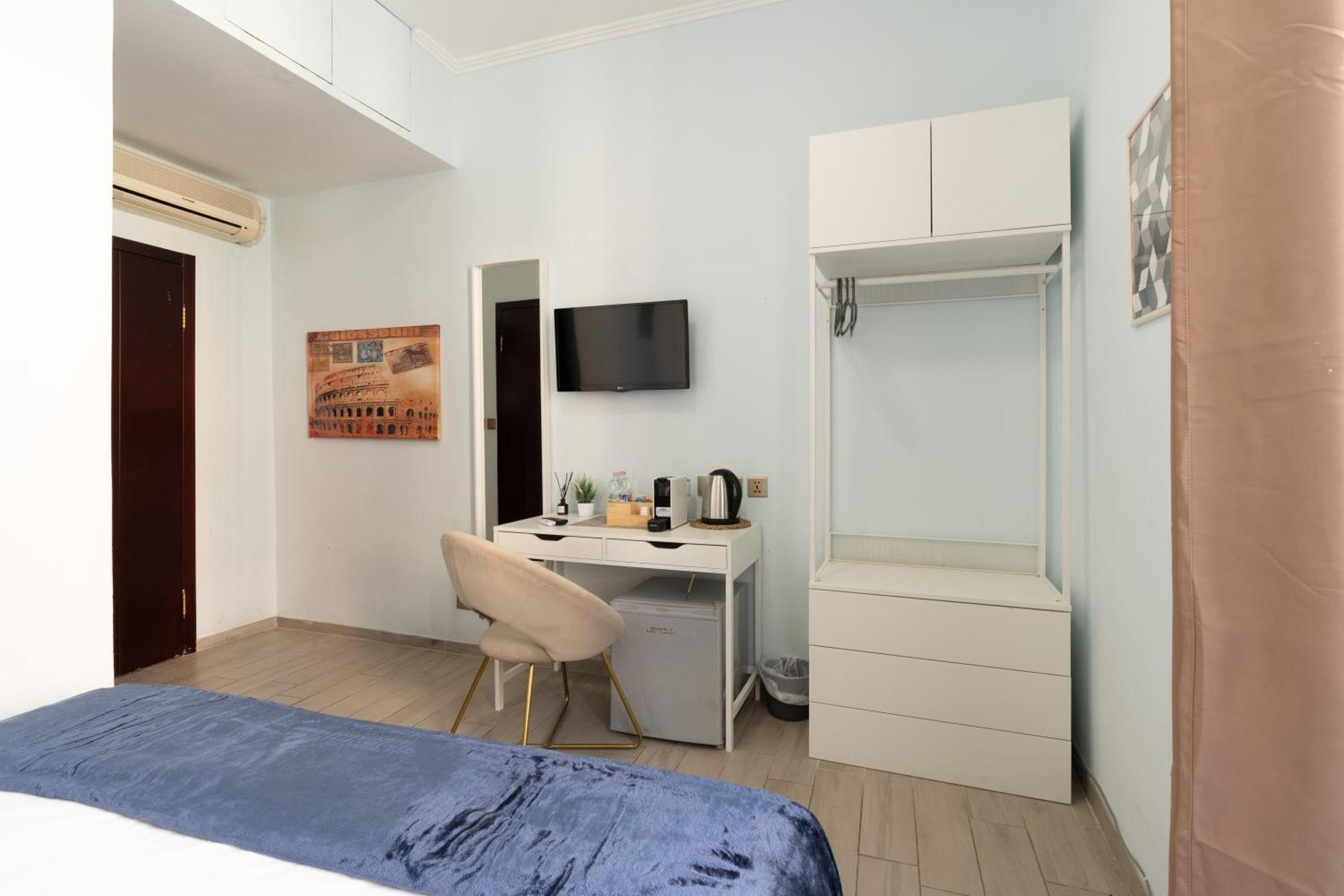Leoni Di Giada - Close To Station Bed and breakfast 3*