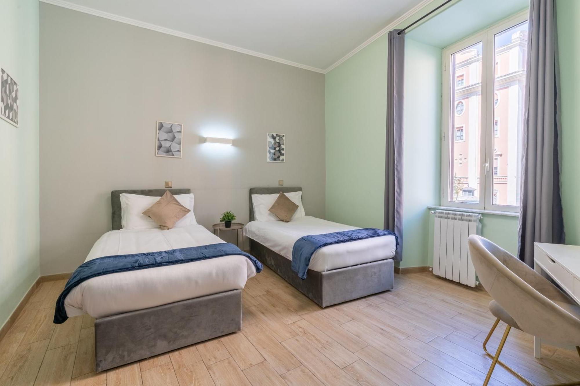 Leoni Di Giada - Close To Station 3* Rom